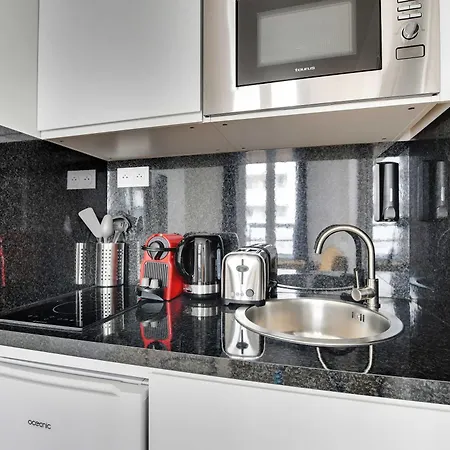 Small Cosy Apartment Menilmontant * Paris